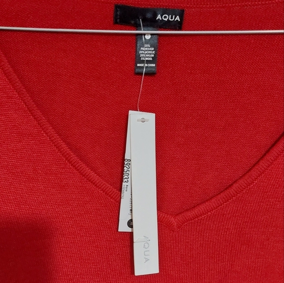 Aqua  v neck sweater nwt size S - Picture 5 of 6